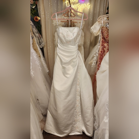 Alfred Angelo Dresses & Skirts - Sz 8 Vintage Alfred Angelo Ivory Satin Wedding Gown Blush Pink Floral Embroidery